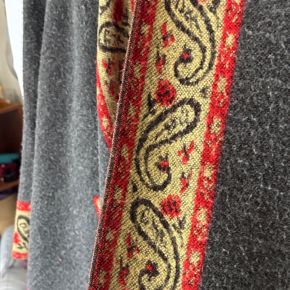 Source Unknown Multicolor Patterned Sweater - image 3